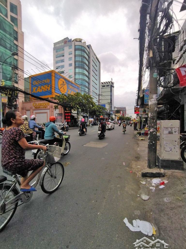 Cho thuê Nguyên Căn 2MT Cách Mạng Tháng Tám, Phường 10, Quận 3.